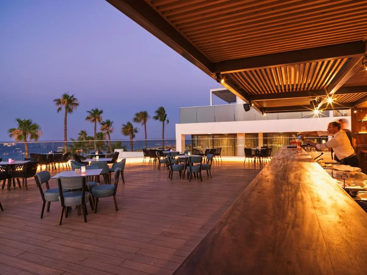 Leonardo Crystal Cove Hotel & Spa - Adults Only Protarász