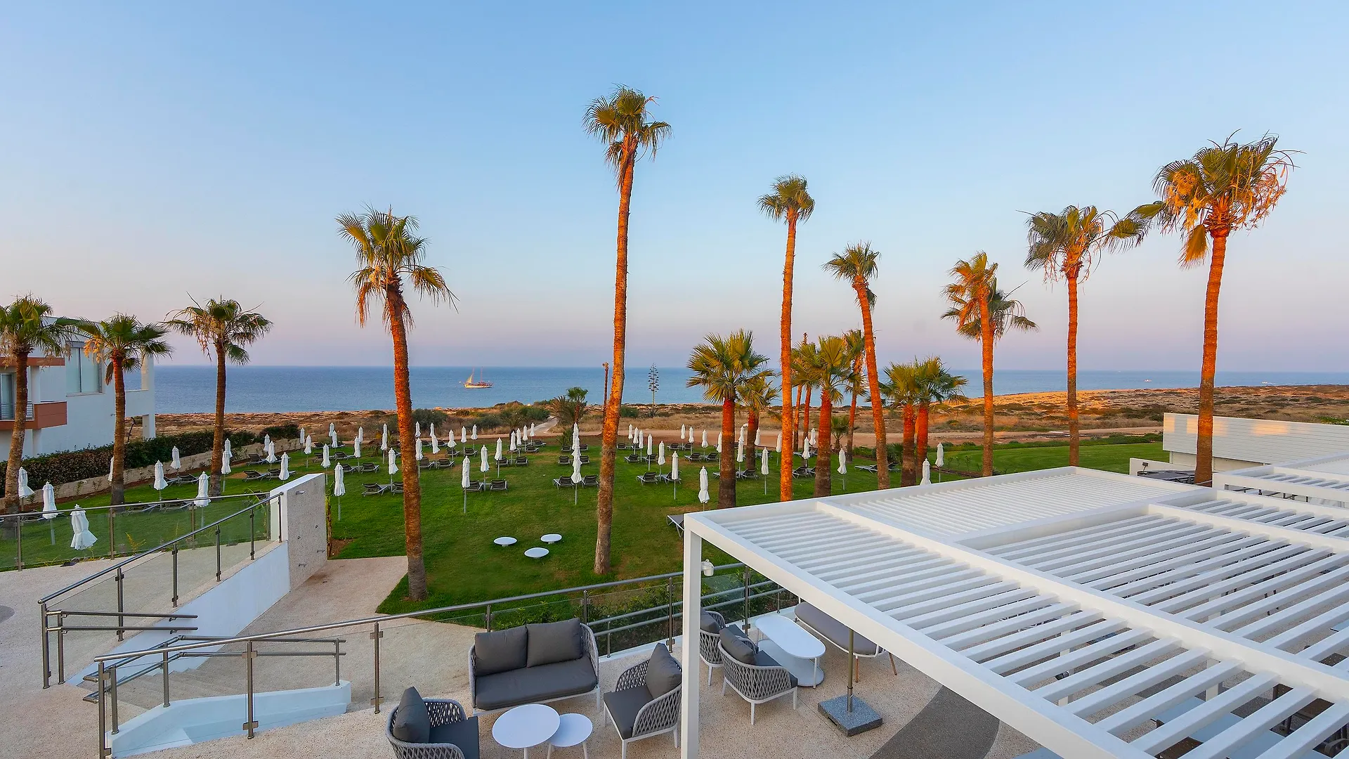 Leonardo Crystal Cove Hotel & Spa - Adults Only Protaras